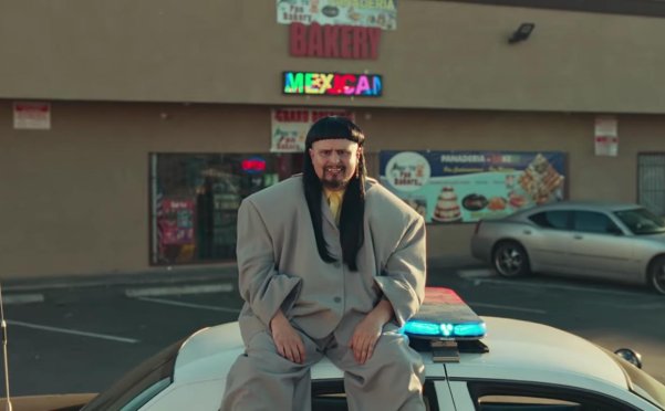 这首由Oliver Tree 和 Robin Schulz 共同创作的歌曲Miss You超洗脑